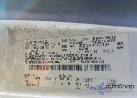 2013 Ford E-350 Super Duty Xl z USA, uszkodzony, nr VIN 1FBSS3BL9DDB09104